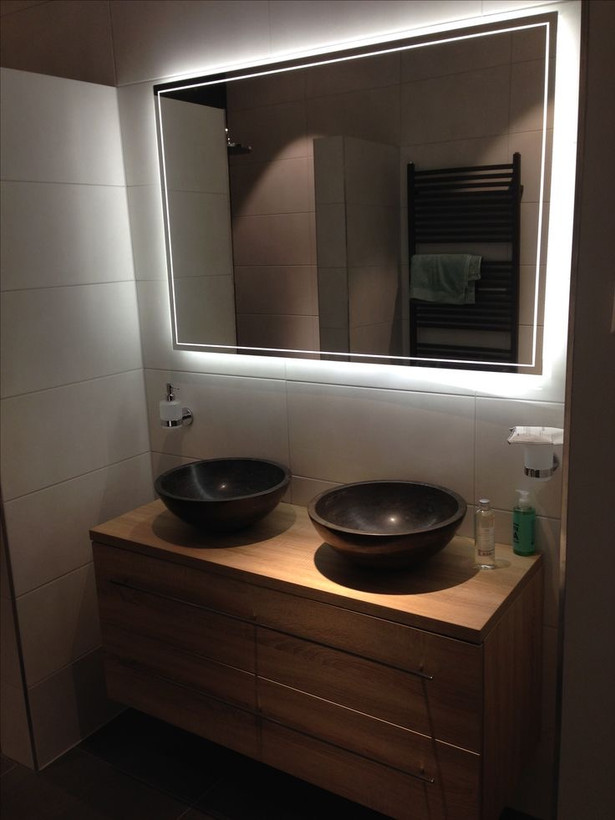 آینه بک لایت مستطیل لمسی